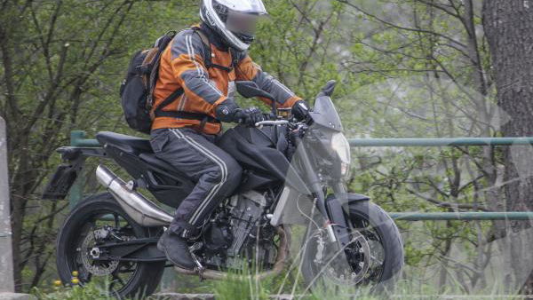 KTM 490-twin 01